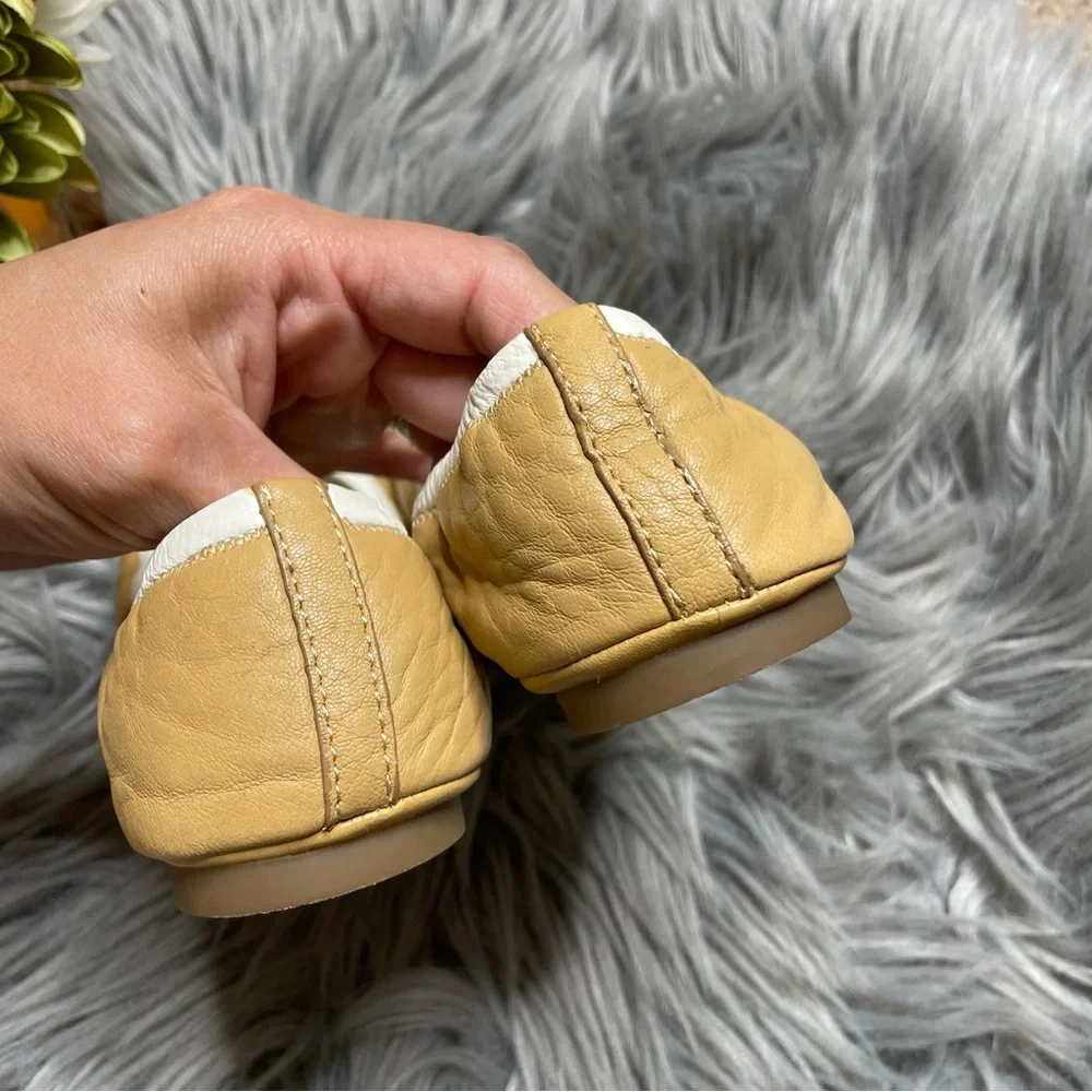 Tory Burch two toned women flats - Picture 5 of 9
